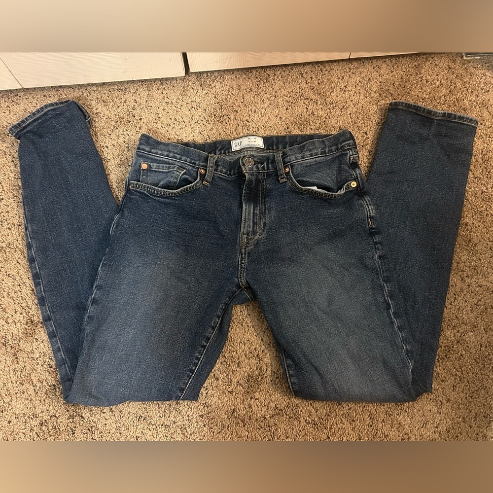 GAP Women’s Dark Blue Straight Jeans